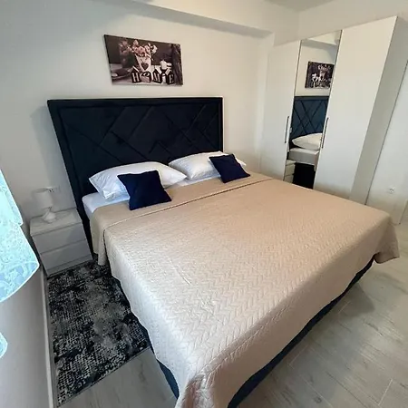 M-m Apartmán