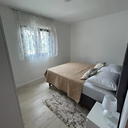 Apartment M-m *